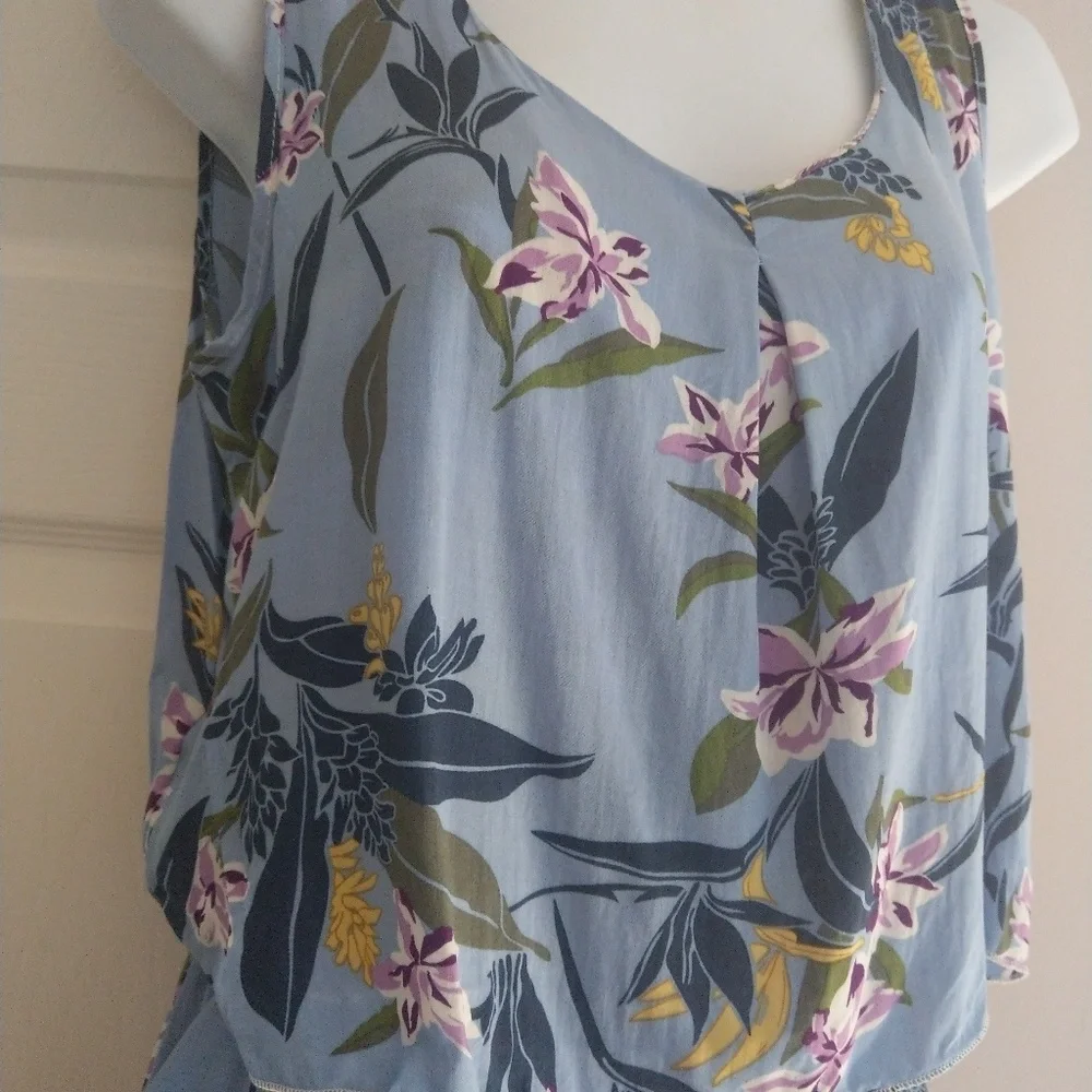 Floral one-piece romper, Size M,‎ NWT
